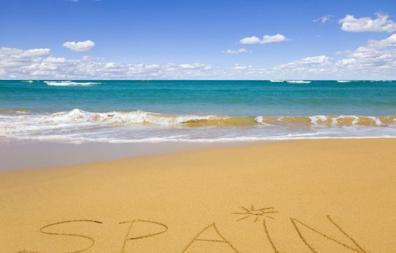 Spain leads the TOP countries with the cleanest beaches