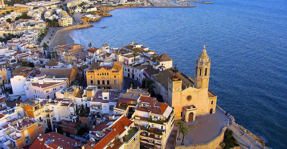 Propiedades en Sitges: guía para compradores extranjeros