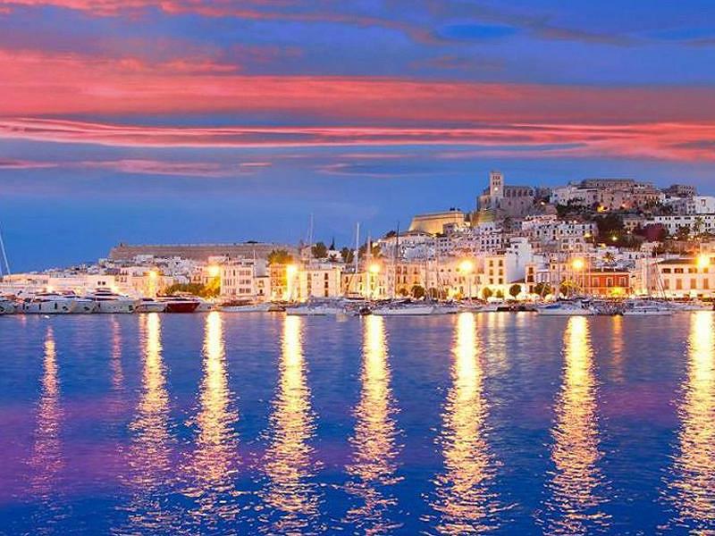 Propiedades en la ciudad de Ibiza: guía para compradores extranjeros